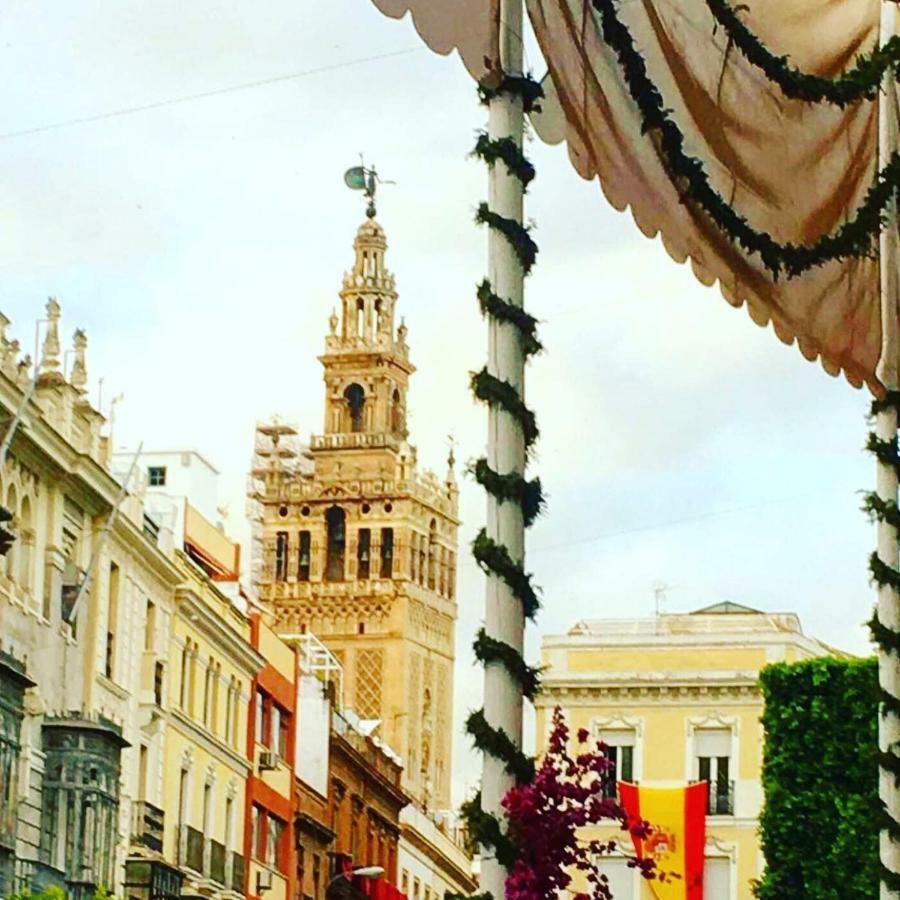 Pension Las Setas Seville Exterior photo